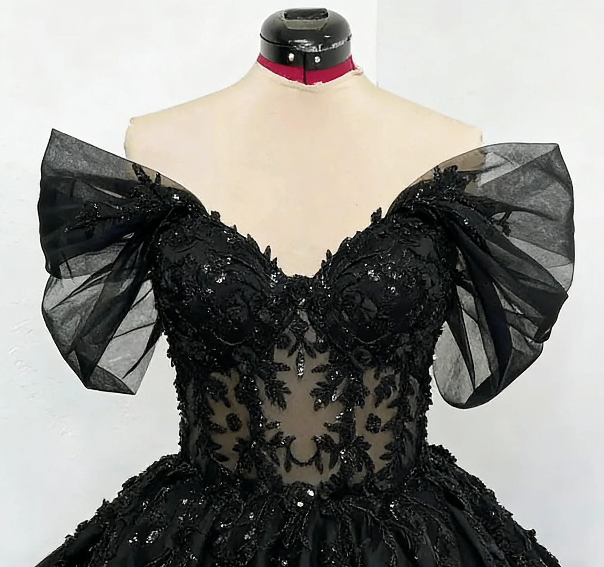 فستان زفاف مخصص للفتيات بتصميم - مراجعة Bridal Sash Ribbon وسعره